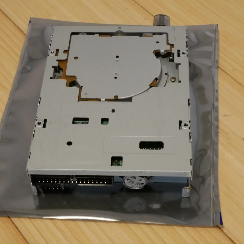 MITSUMI D359M3 3.5 inch Floppy Disk Drive - Tested & Working 47‎